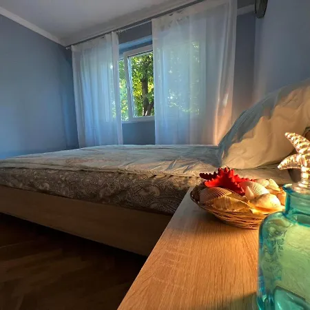 Petya's Two Bedroom Near The Sea Garden. Апартамент *